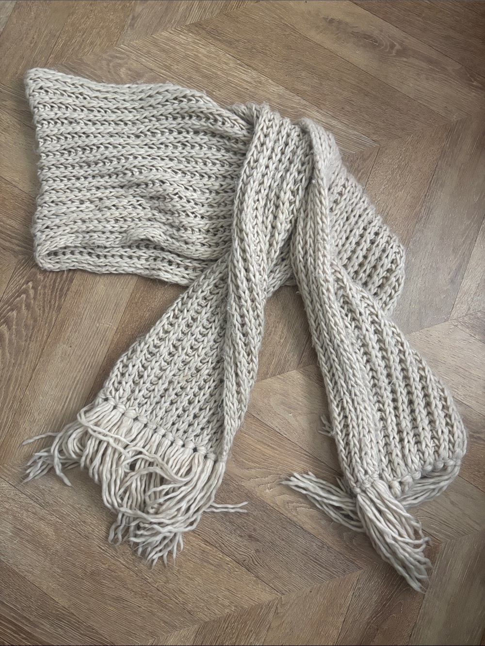 Urban Outfitters Chunky Knit Fringe Scarf - Cream